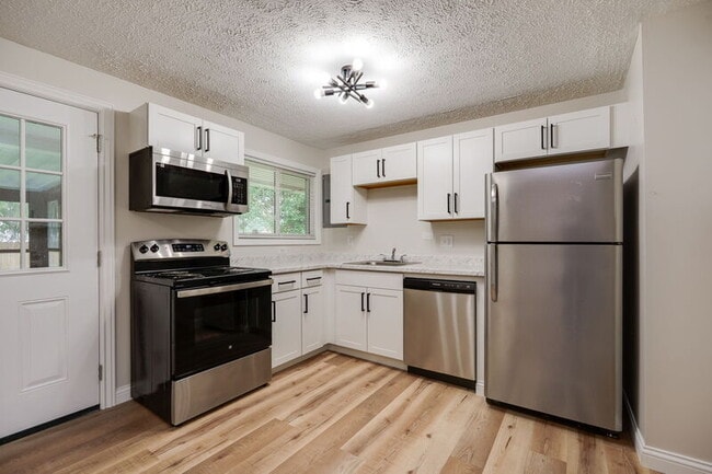 Building Photo - 5224 Mystic Dr