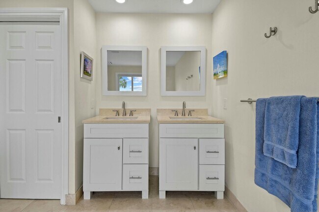 Building Photo - 2576 Muirfield Ct
