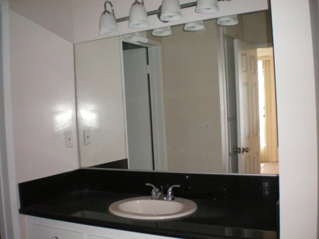 Building Photo - 321 S Willaman Dr