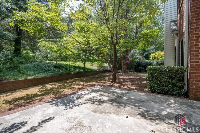 Building Photo - 1030 Laurel Springs Ct