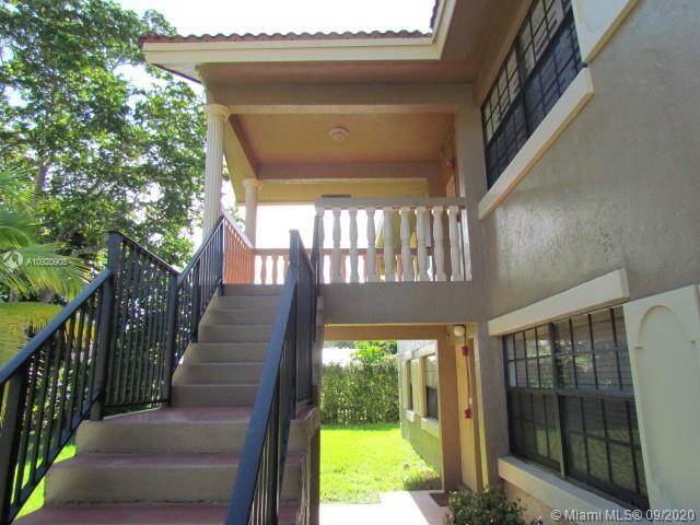 Building Photo - 2630 Riverside Dr