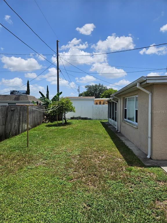 Building Photo - 5145 Overton Dr