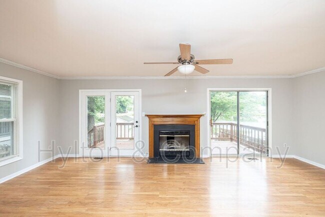 Building Photo - 7712 Breaker Point Ct