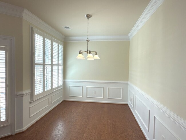Building Photo - 3 Bedroom, 2.5 Bath, Loft, 2-Car Garage Ho...