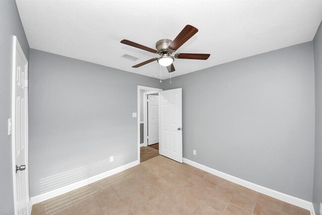Building Photo - 12503 Foxburo Dr