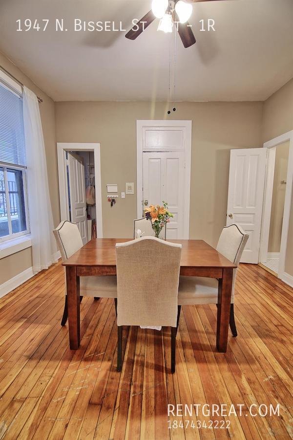 Building Photo - 1947 N Bissell St