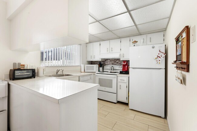 Building Photo - 5312 Bosque Ln