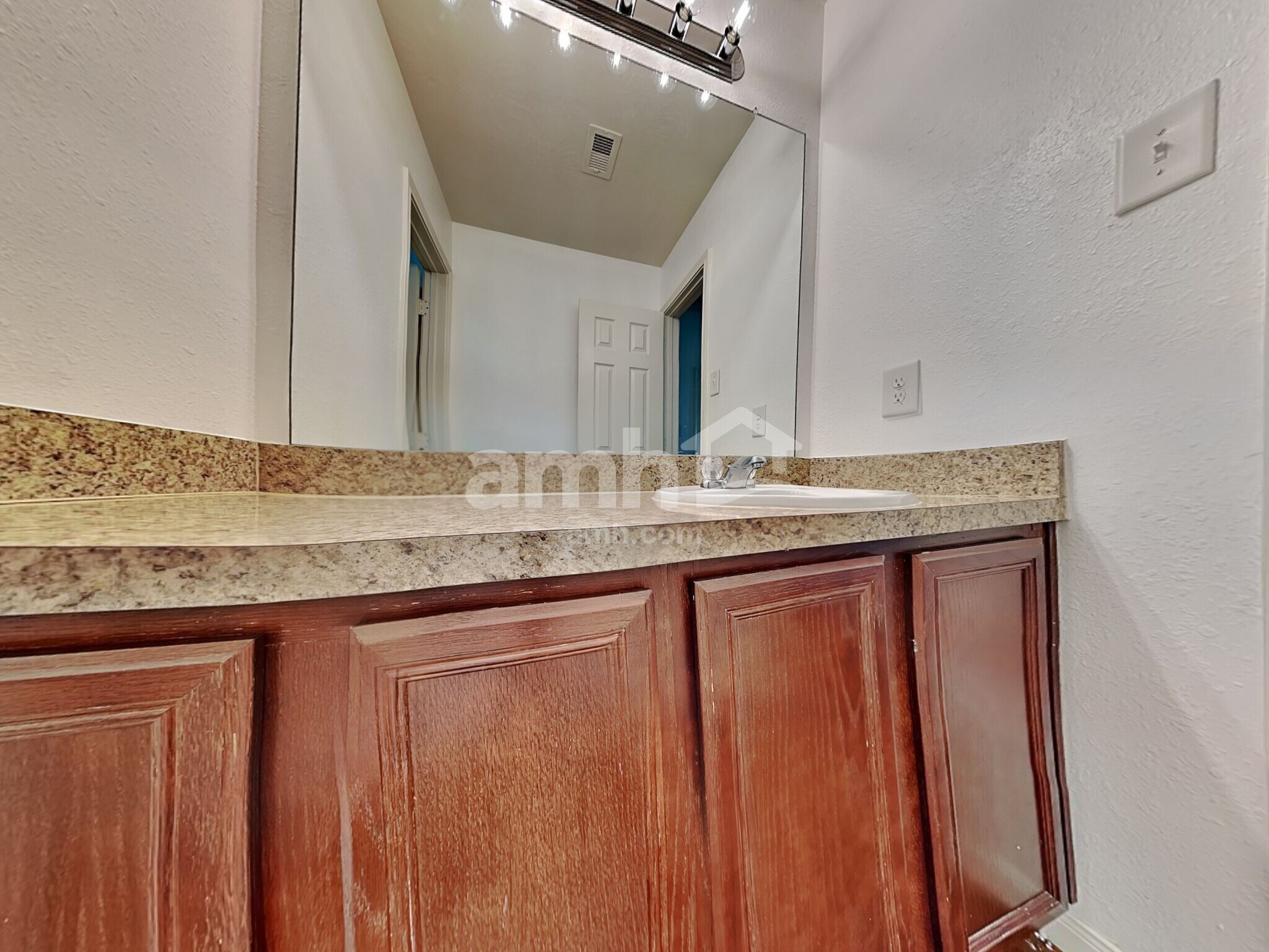 Building Photo - 6019 Brenwood Trails Ln
