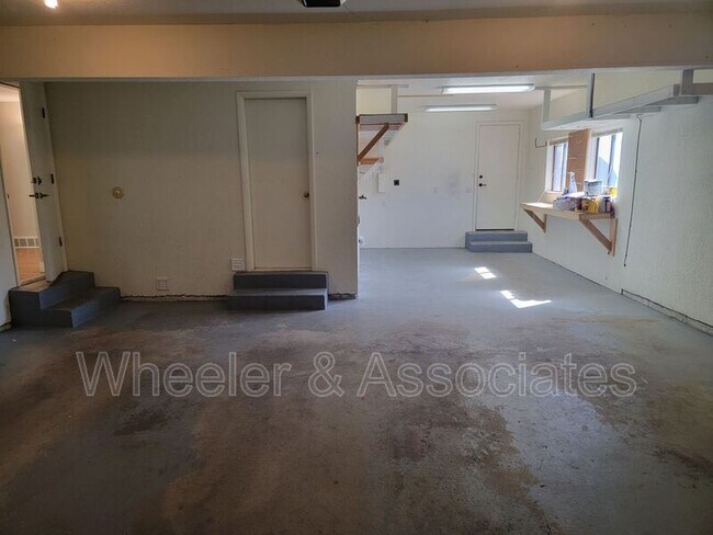 Building Photo - 1269 E 3075 N