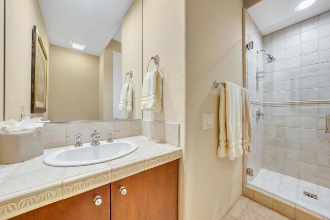 Building Photo - 48470 Casita Dr