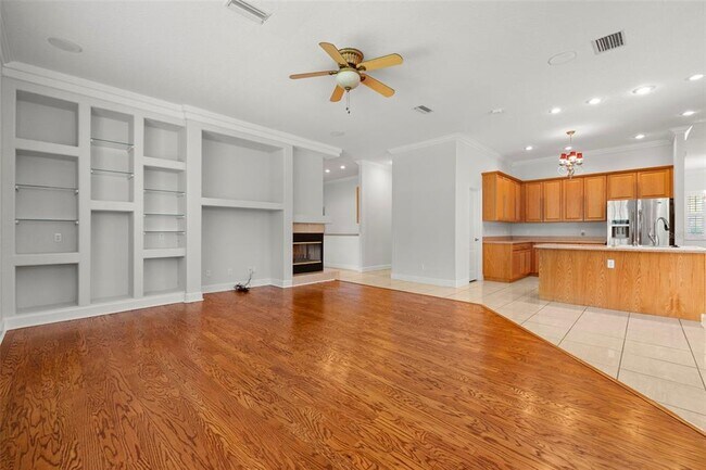 Building Photo - 3916 Valrico Grove Dr
