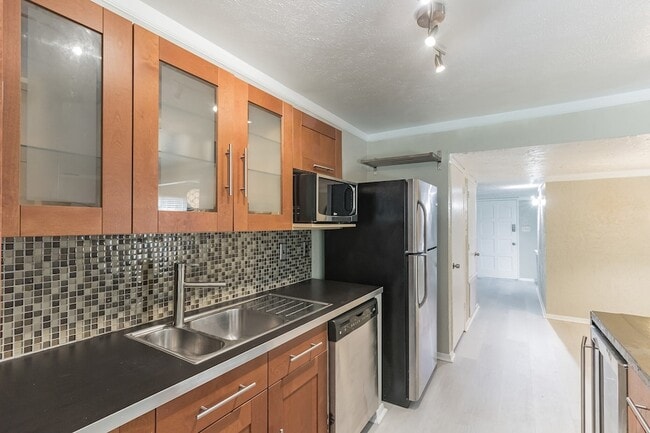 Building Photo - 3117 San Diego Dr