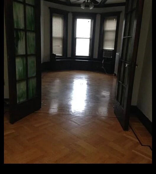 Building Photo - 1548 Union St