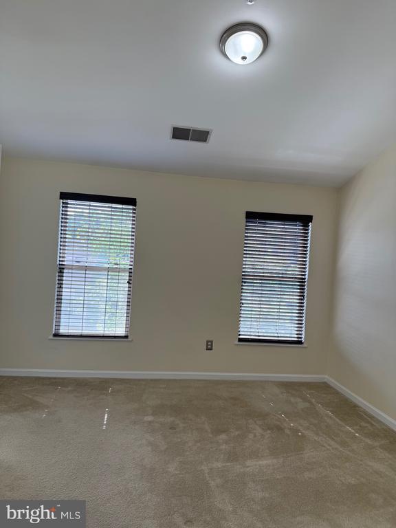 Building Photo - 20914 Rosebay Pl