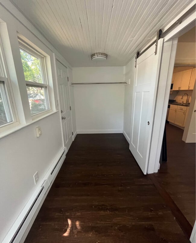 Building Photo - 4342 Jarboe St