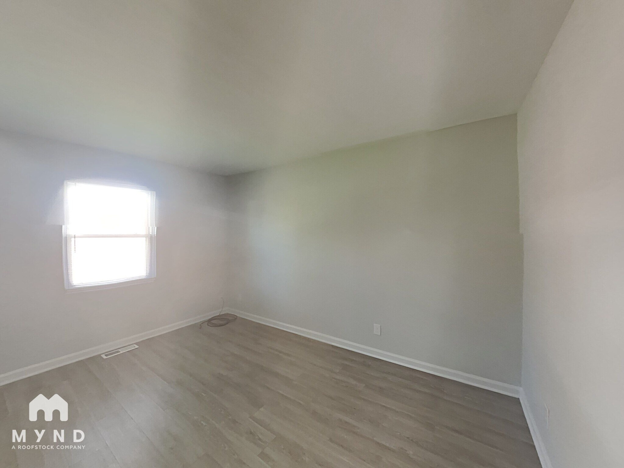 Building Photo - 2417 Dearborn Dr