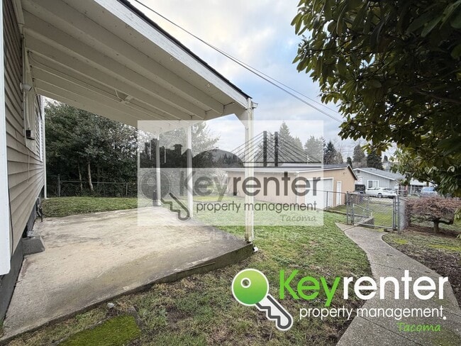 Building Photo - 4622 E F St