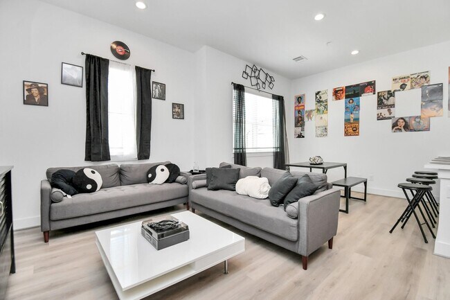 Building Photo - 4610 Indie Hts Ln