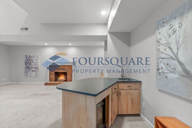 Building Photo - Single Family | One-acre lot in Powell Far...