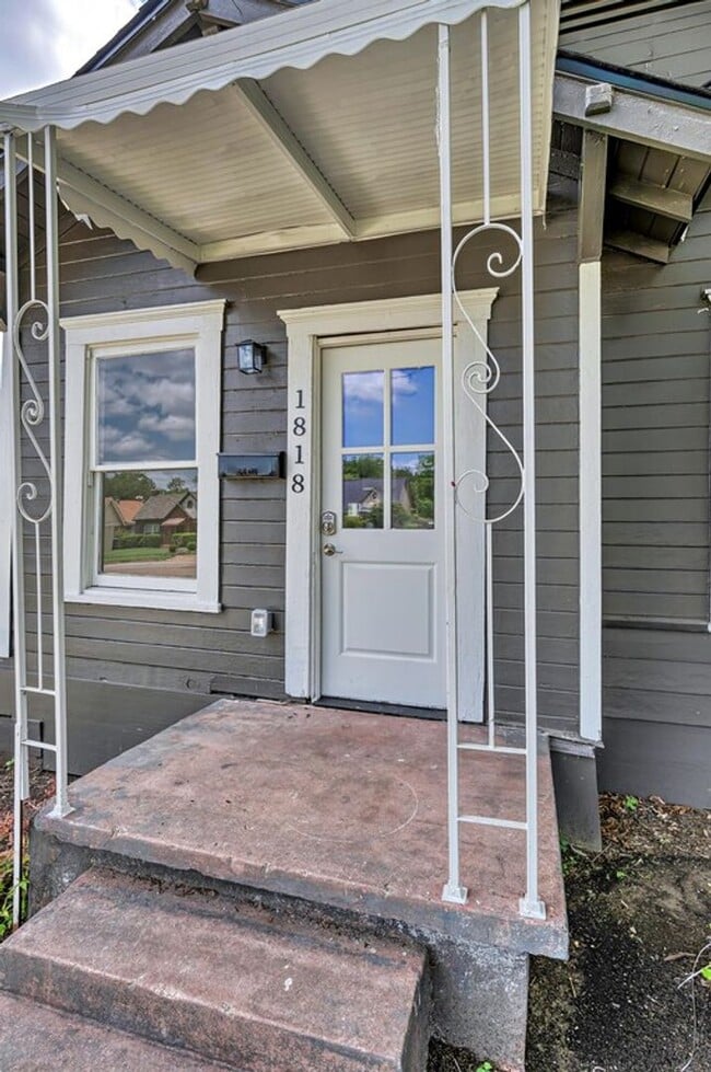 Building Photo - Well-maintained 4BD/2BA Home in Waco