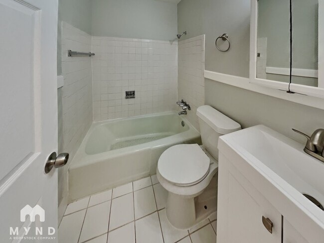 Building Photo - 4053 Doster St SW