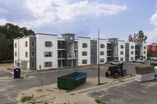 Building Photo - Pointe Grand Abercorn at Savannah