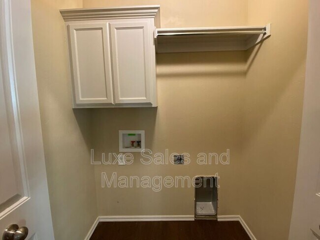 Building Photo - 11207 NW 114th St