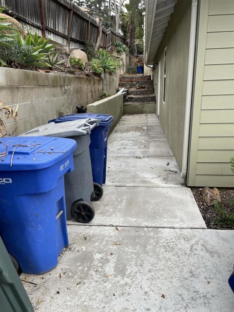 Building Photo - 8545 Lemon Ave