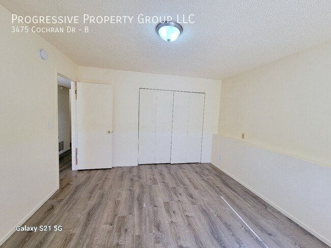 Building Photo - Affordable 2-Bedroom Apartment -Great Loca...