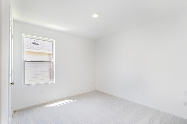 Building Photo - 31342 Black Cherry St
