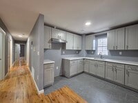 Building Photo - 82 Mallory Ave