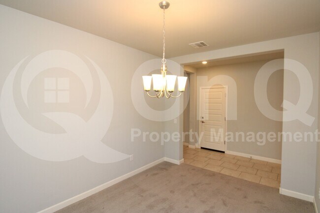 Building Photo - 11561 W Tom Henry Way