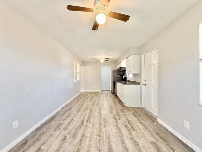 Building Photo - 4091 58th Ave