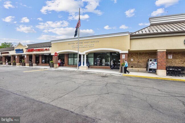 Building Photo - 6507 10th St