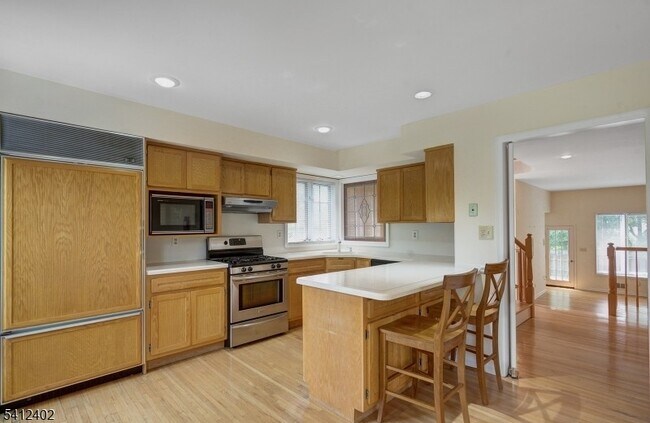 Building Photo - 4 Dearburn Ct