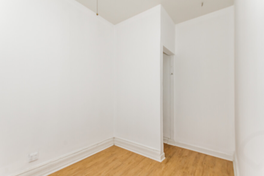 Building Photo - 1365 N Leavitt St