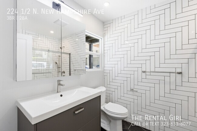 Building Photo - 224 1/2 N. New Hampshire Ave-