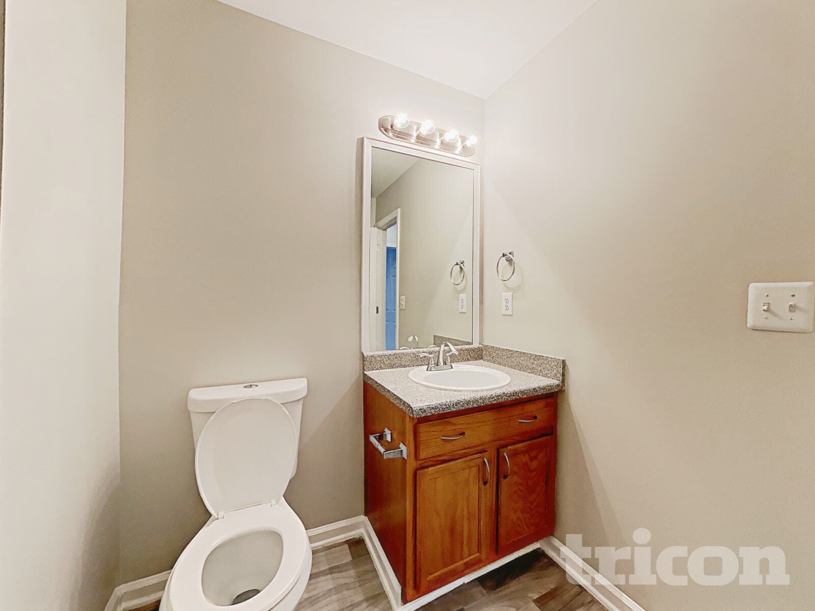 Building Photo - 4123 Green Field Dr
