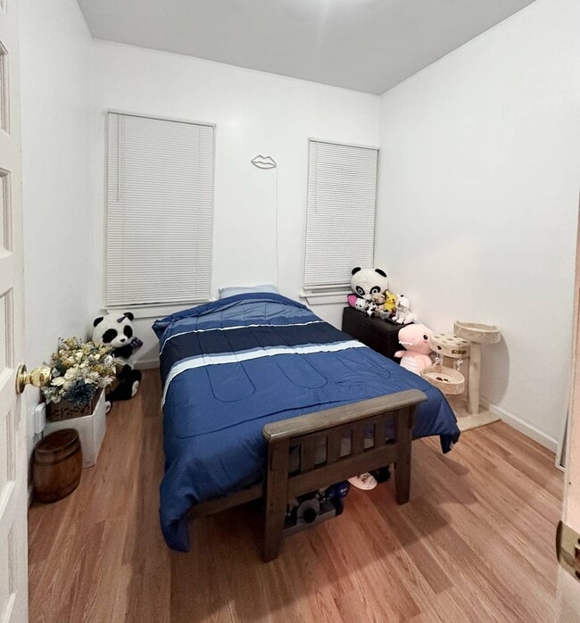 Building Photo - 1050 Wendell Ave