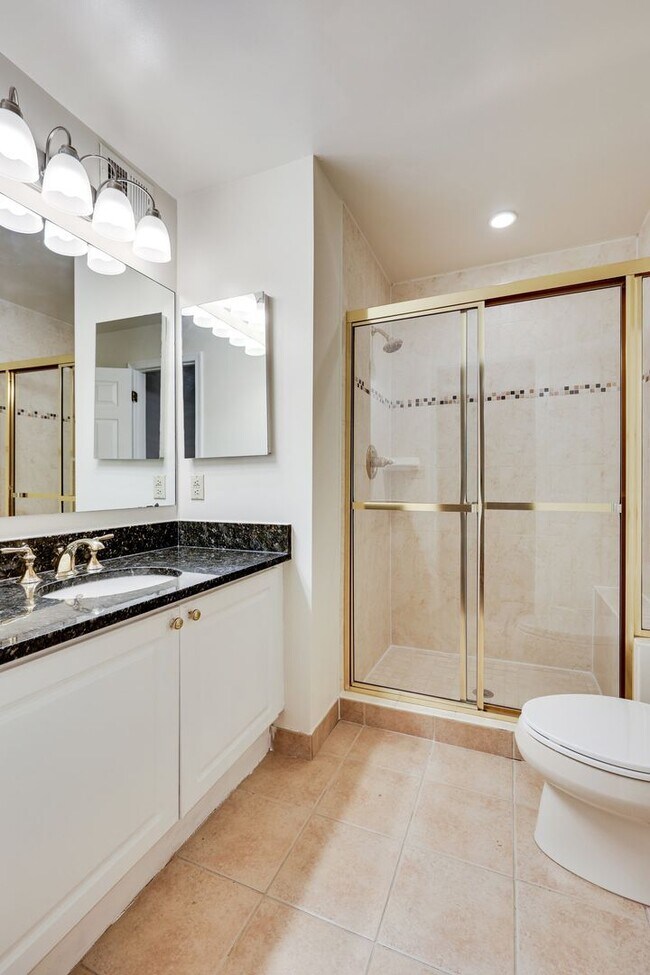 Building Photo - Ideally located near the Metro and Tysons ...