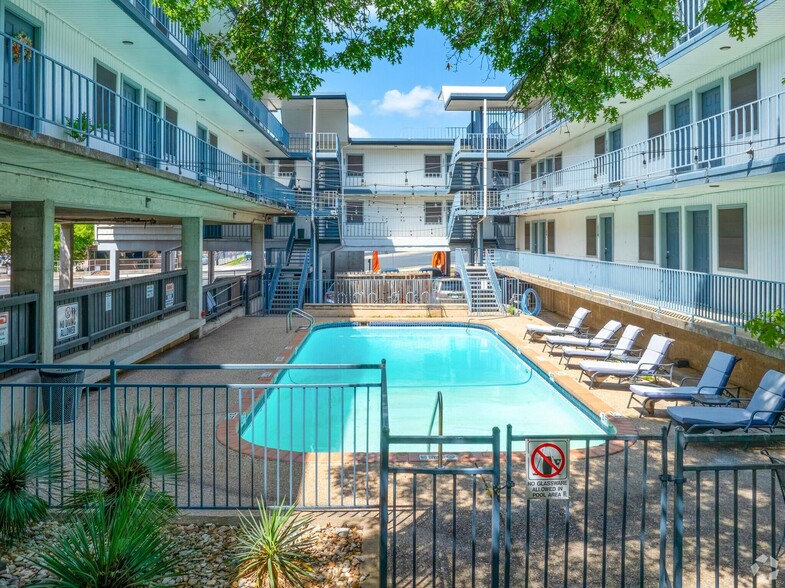 Interior Photo - Eastwood Apartments