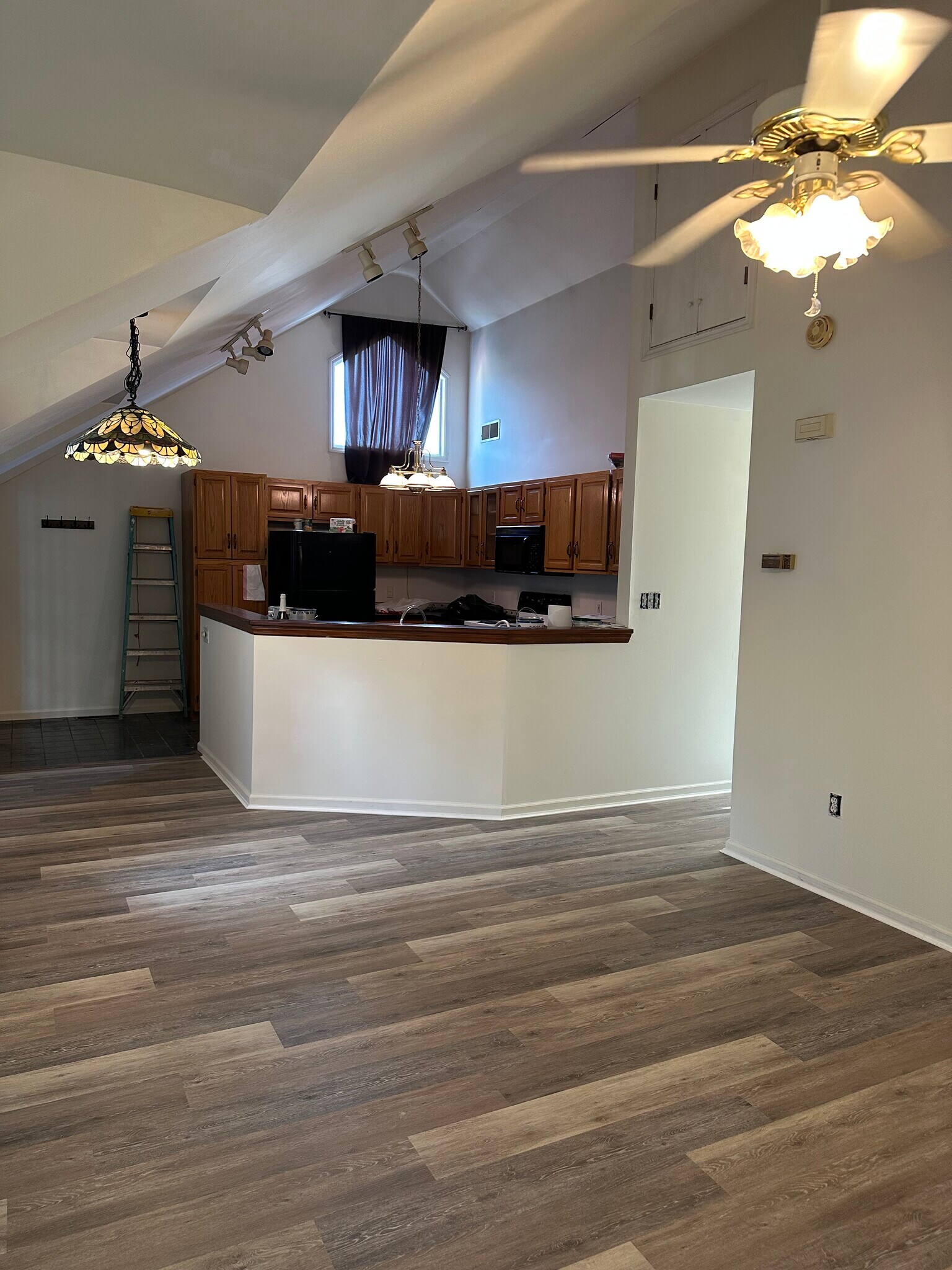 Building Photo - 150 S 3rd St