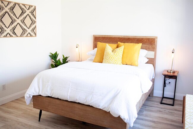 Building Photo - 4505 N Kings Hwy