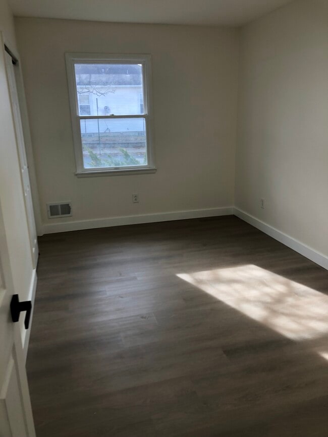 Building Photo - 84 Seabreeze Way