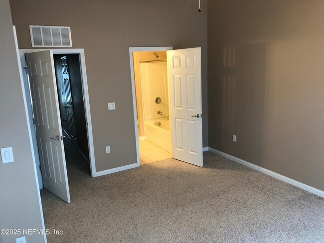 Building Photo - 8078 Summer Cove Ct