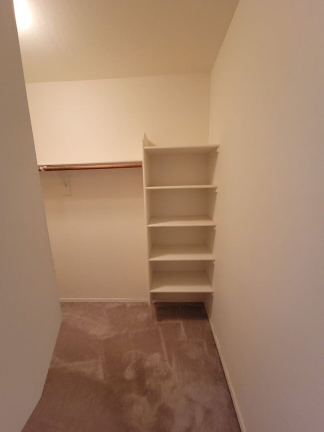 Building Photo - 14862 W Aster Dr