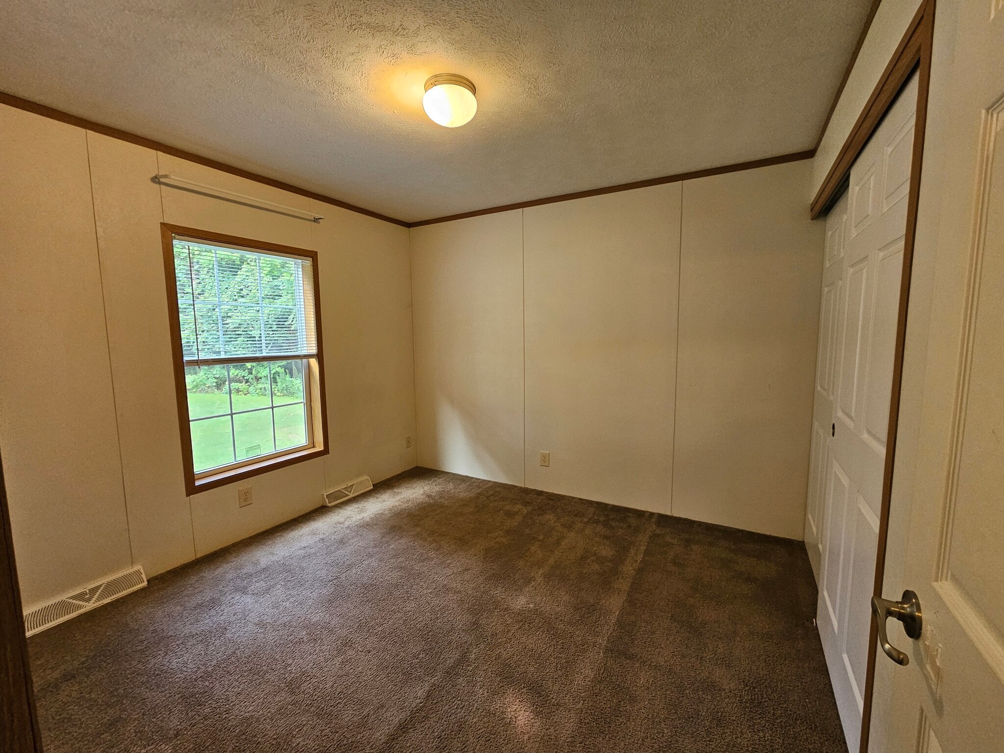 Building Photo - 50 Noble Ln