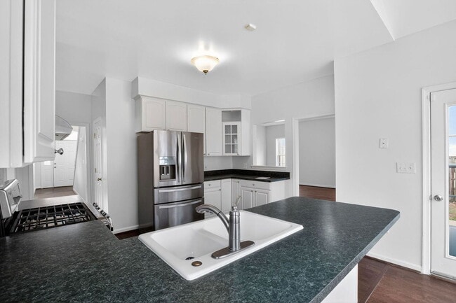 Building Photo - 3734 Hastings Ct