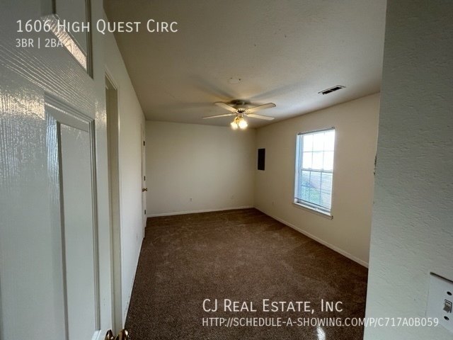 Building Photo - 1606 High Quest Cir