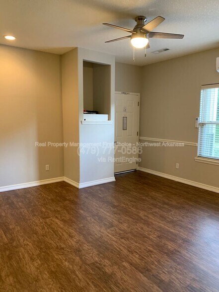 Building Photo - 54 Watkins Way